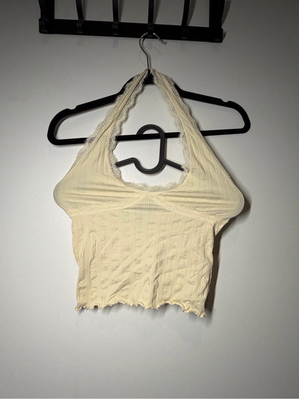 Nasty Gal Cream Lace-Trim Ribbed Halter Crop Top Size S-M